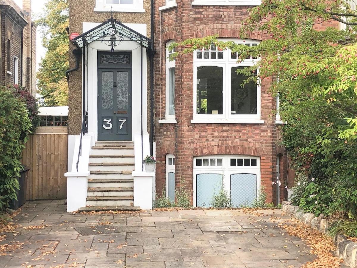 Spacious Comfortable Flat With Free Parking In East Finchley, Muswell Hill & Close To Alexandra Palace Londra Dış mekan fotoğraf