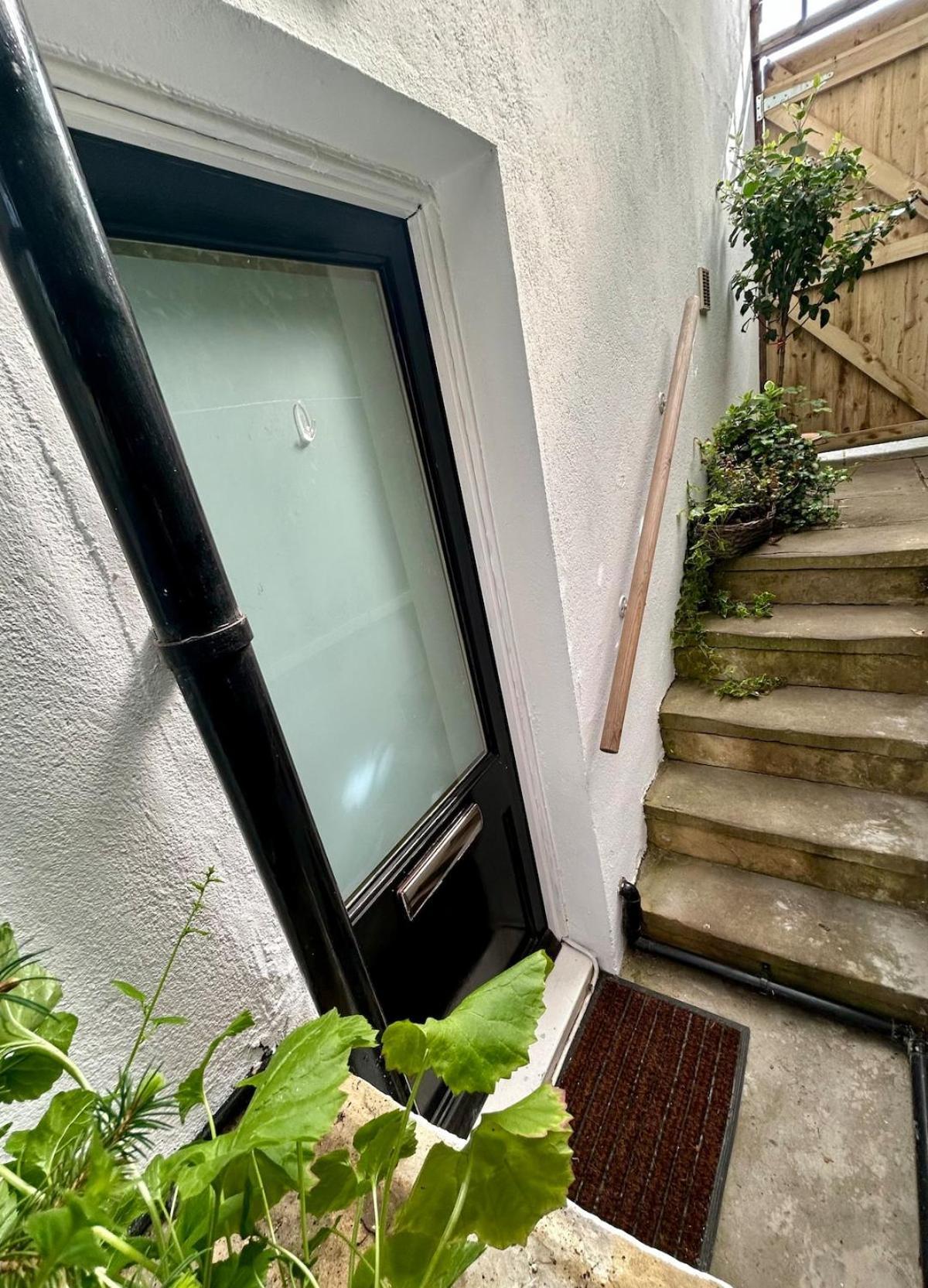 Spacious Comfortable Flat With Free Parking In East Finchley, Muswell Hill & Close To Alexandra Palace Londra Dış mekan fotoğraf