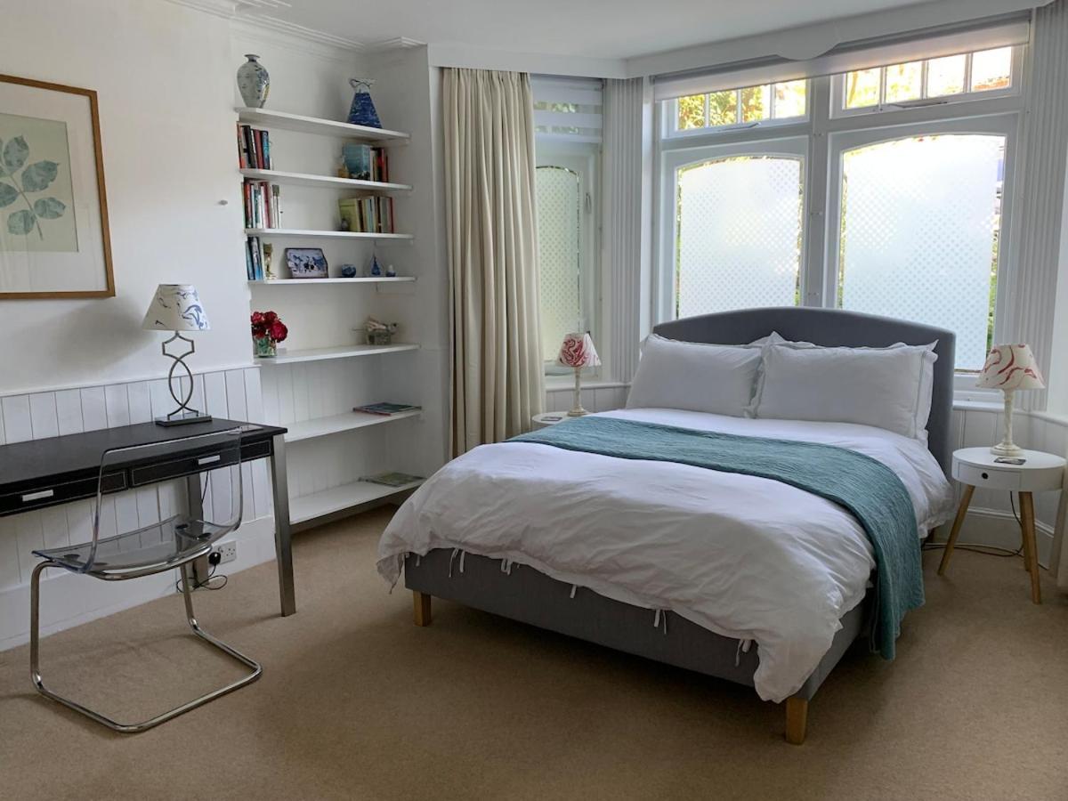 Spacious Comfortable Flat With Free Parking In East Finchley, Muswell Hill & Close To Alexandra Palace Londra Dış mekan fotoğraf