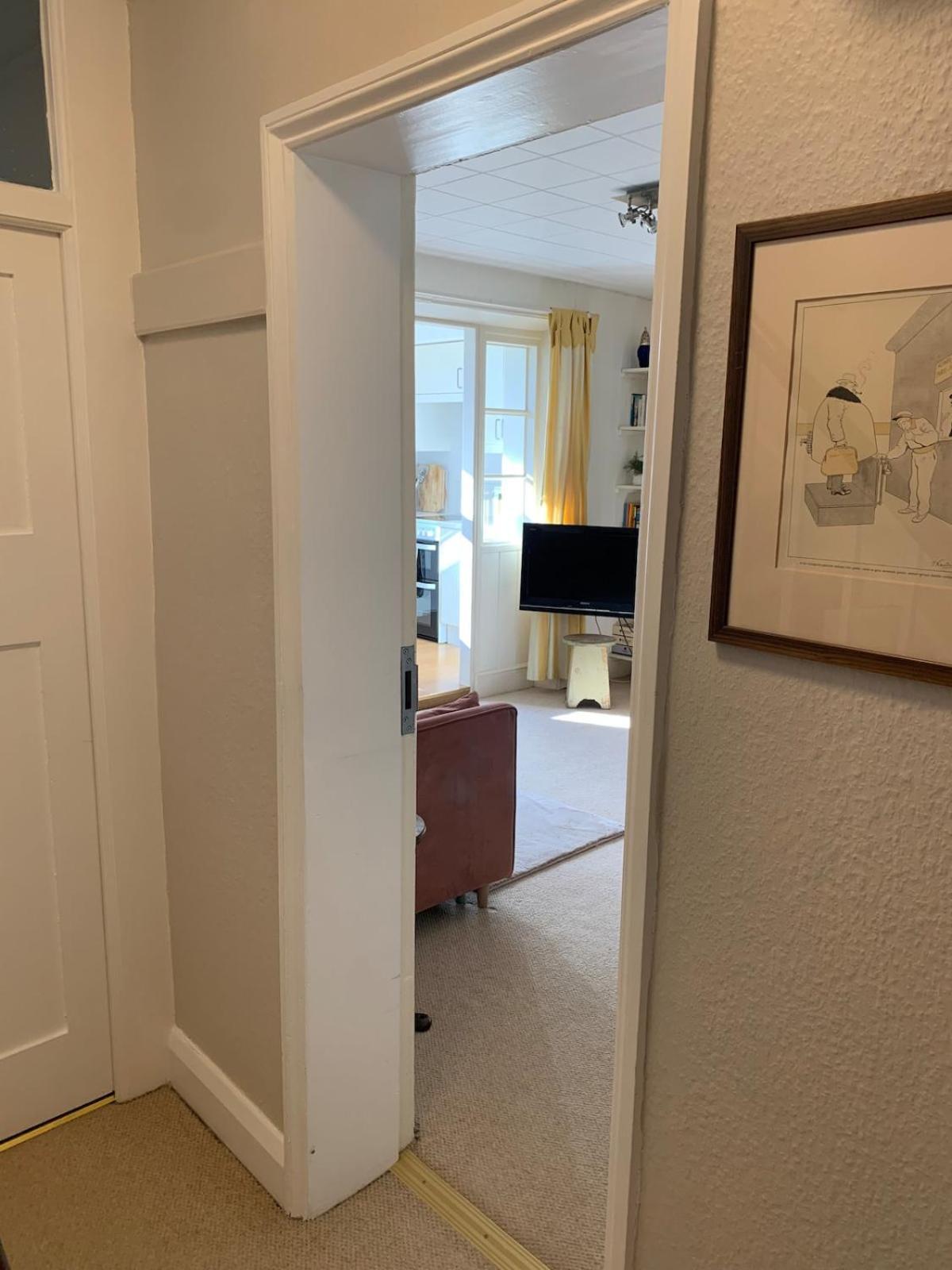Spacious Comfortable Flat With Free Parking In East Finchley, Muswell Hill & Close To Alexandra Palace Londra Dış mekan fotoğraf